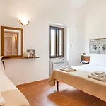 Welcomely - Kadossene Guest house *